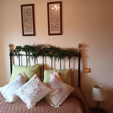 Semesterbostad La Artesonada Casa Con Finca Puebla de Sanabria