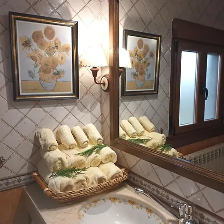 Semesterbostad La Artesonada Casa Con Finca Puebla de Sanabria